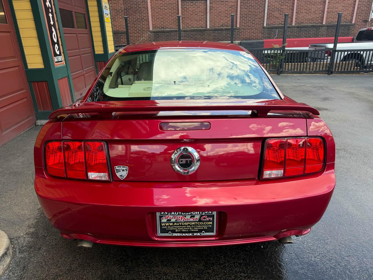Ford Mustang GT Premium Coupe 2006