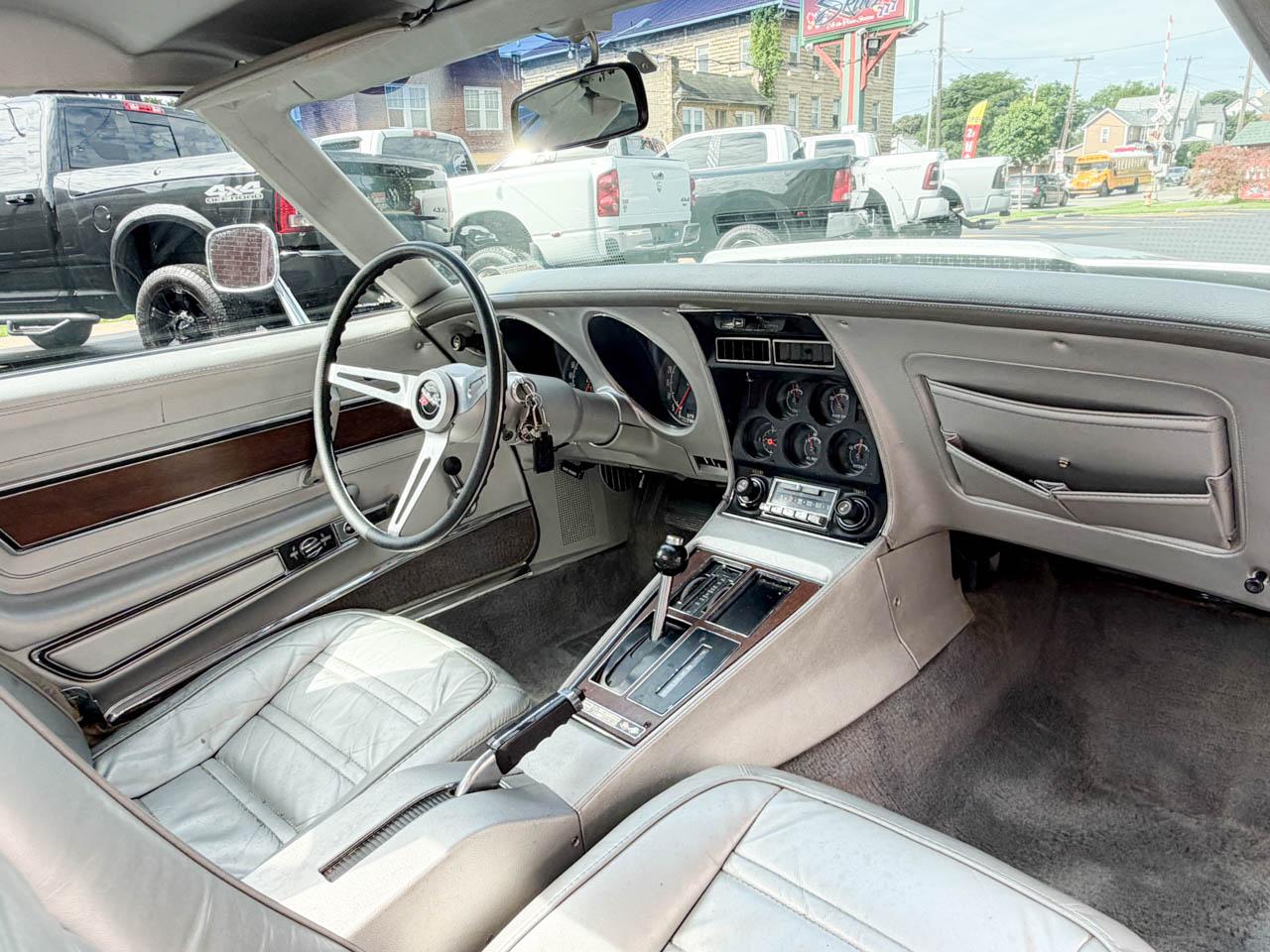 Chevrolet Corvette  1974
