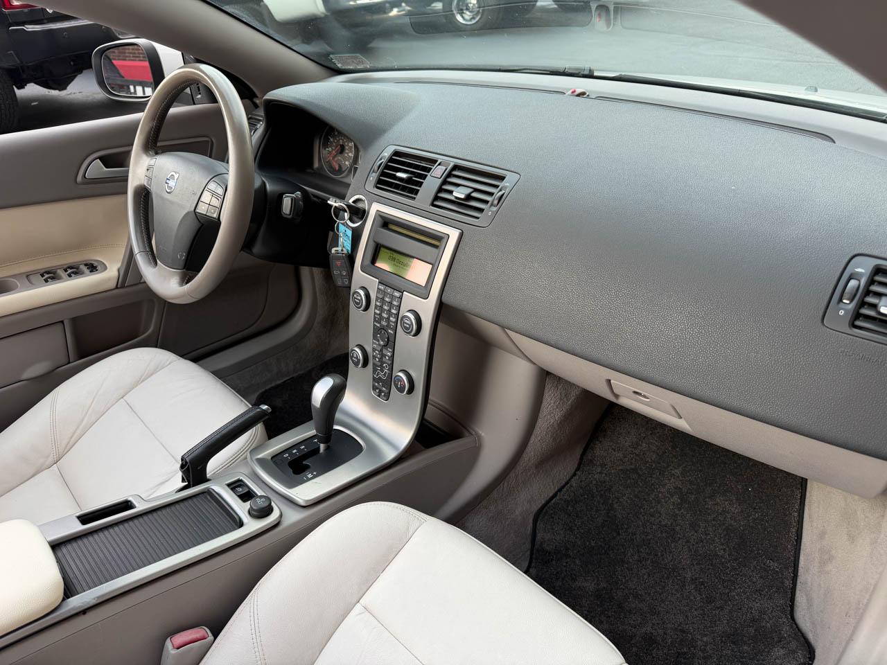 Volvo C70 T5 2010