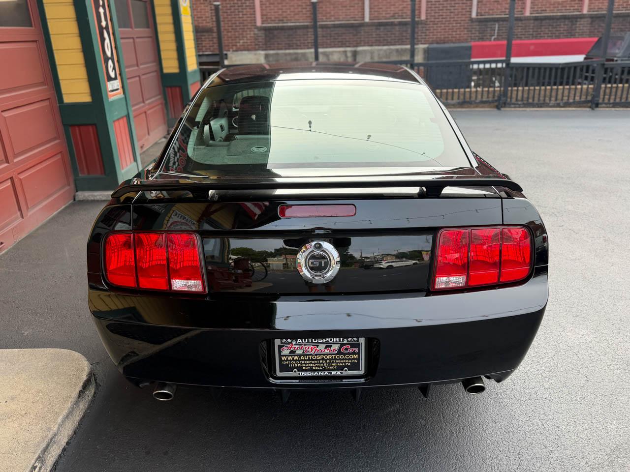 Ford Mustang  2007