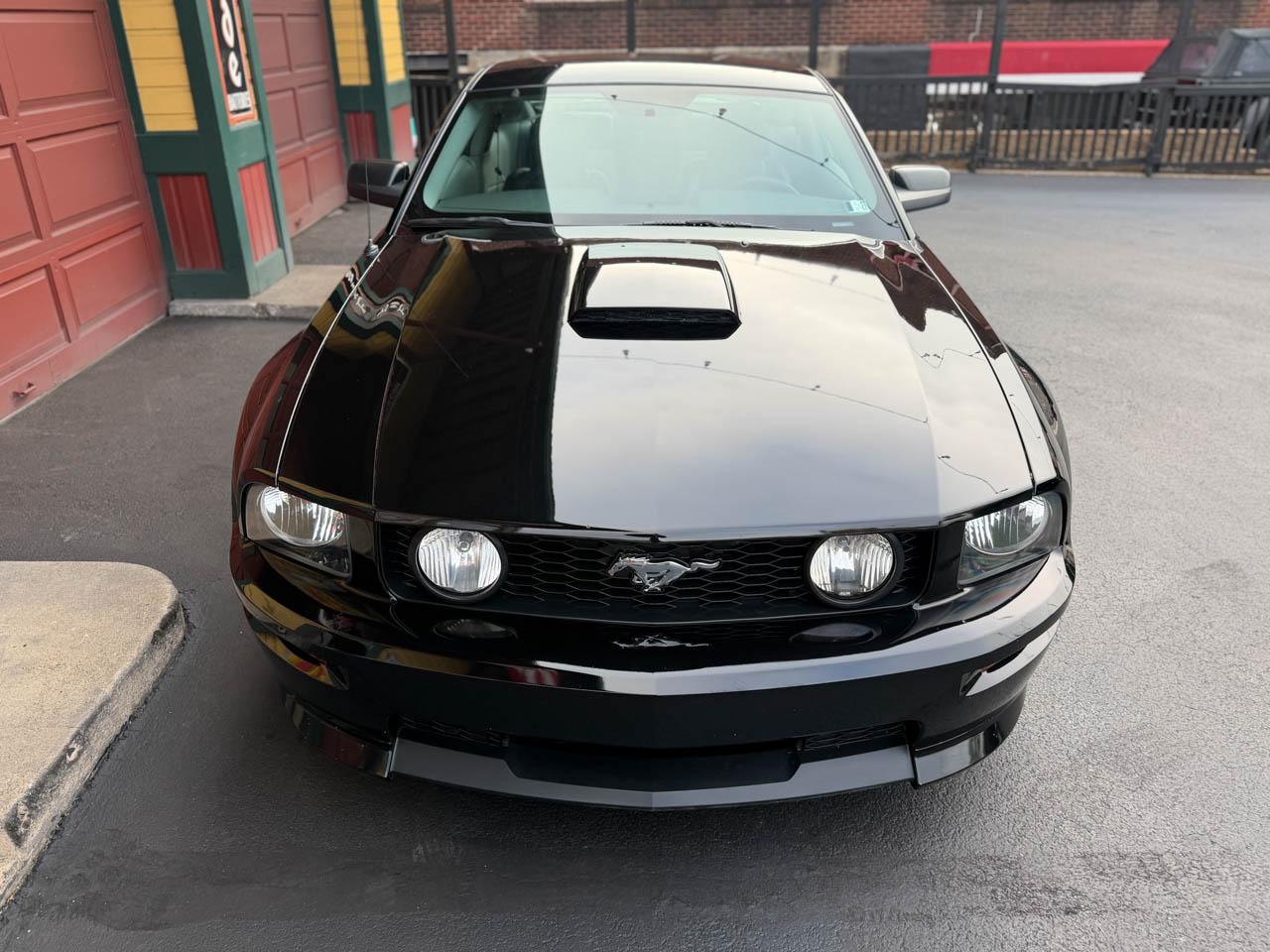Ford Mustang  2007