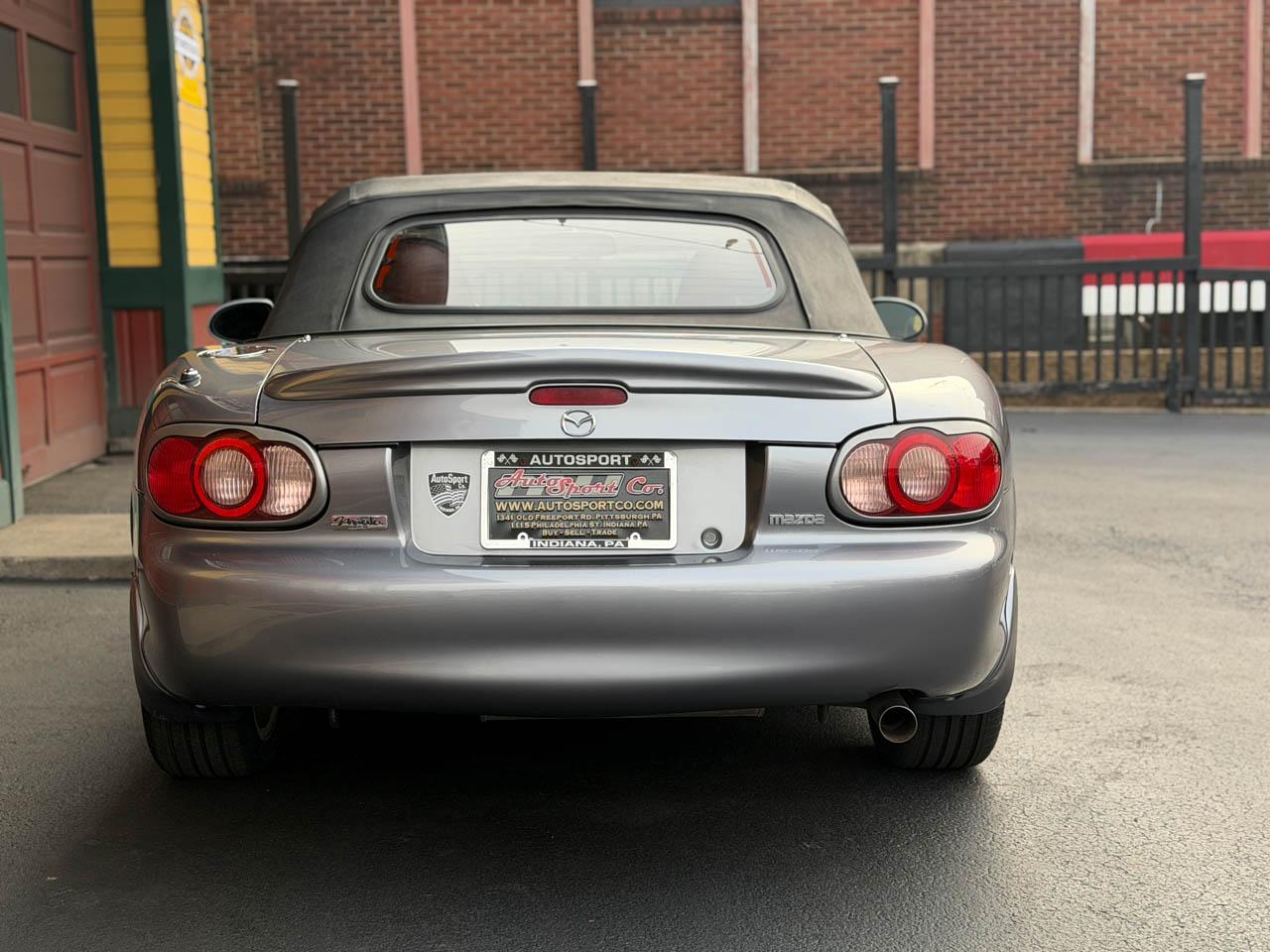 Mazda MX-5 Miata  2002