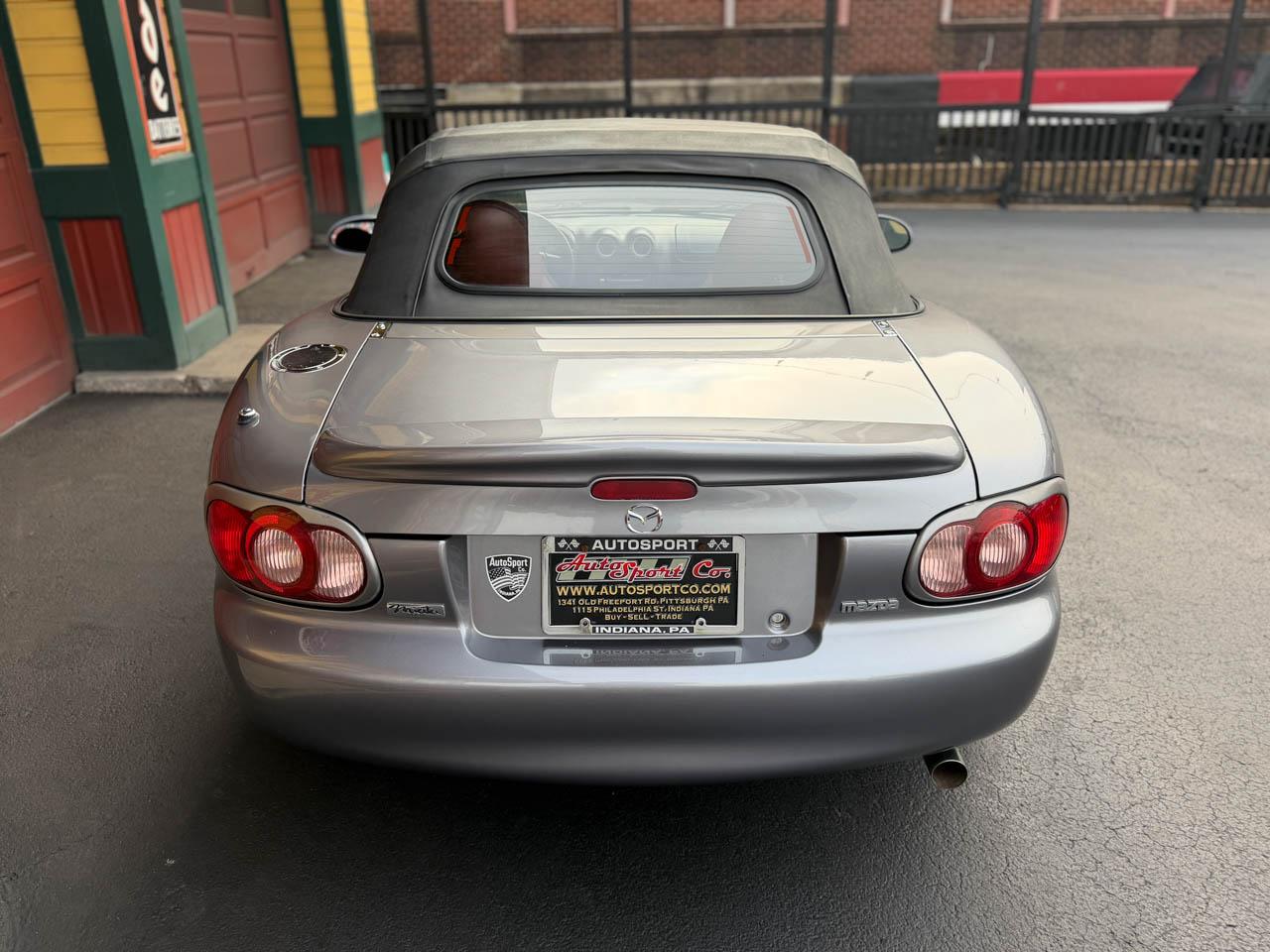 Mazda MX-5 Miata  2002