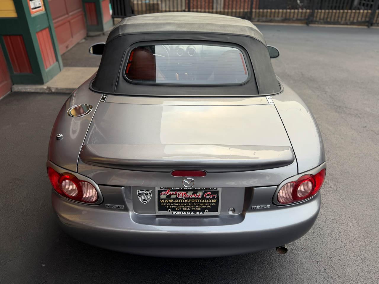 Mazda MX-5 Miata  2002