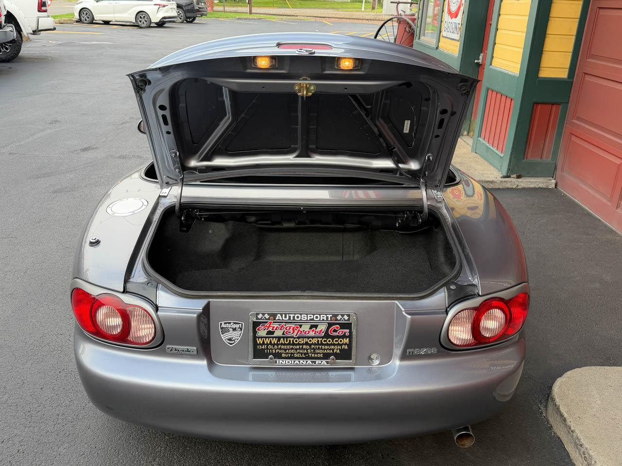 Mazda MX-5 Miata  2002