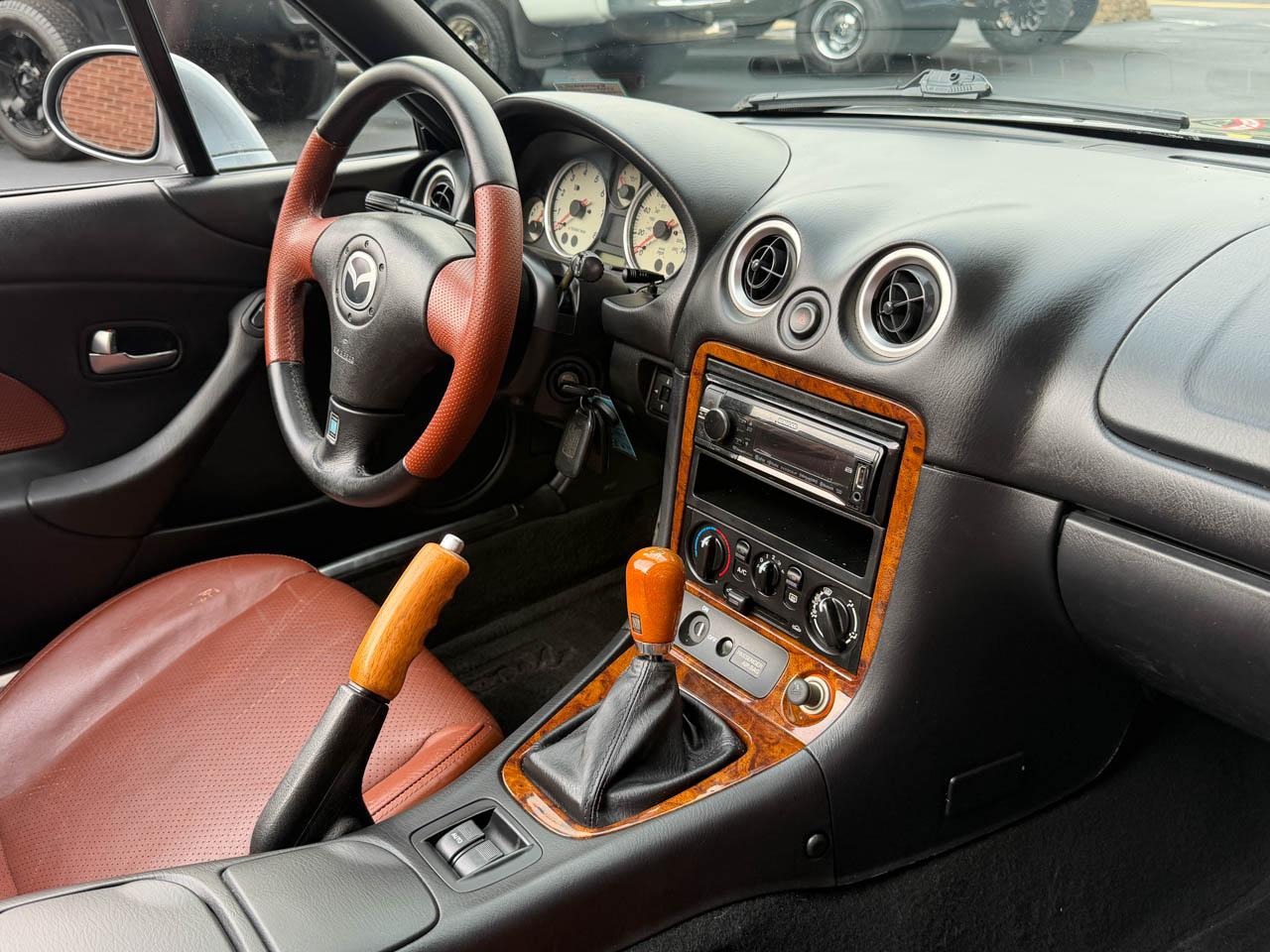 Mazda MX-5 Miata  2002