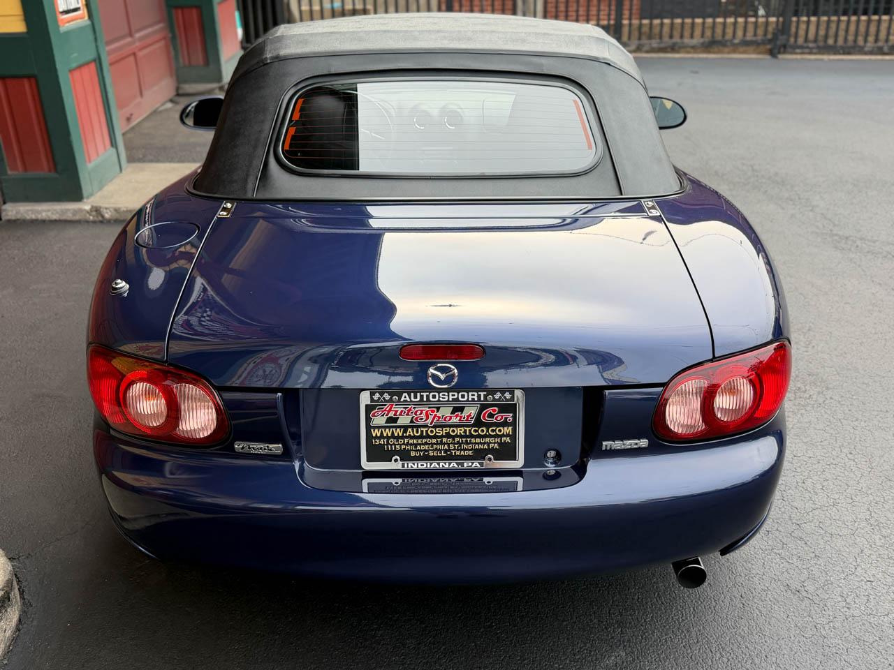 Mazda MX-5 Miata LS 2002