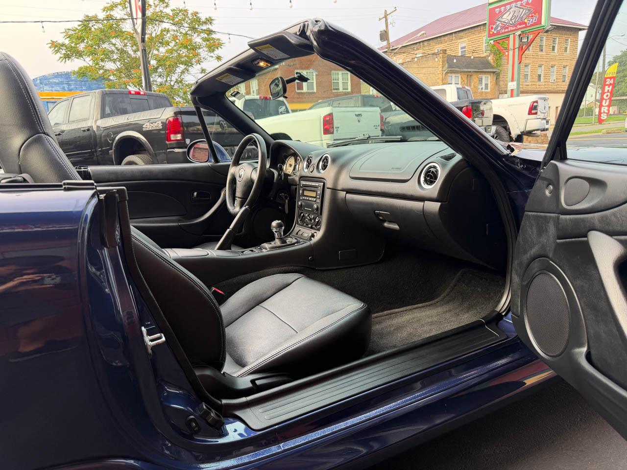 Mazda MX-5 Miata LS 2002