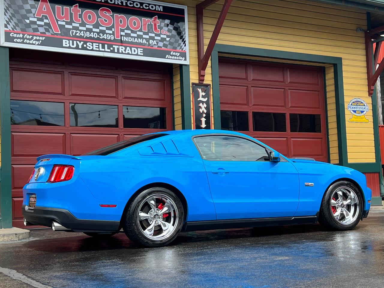Ford Mustang GT Premium Coupe 2010