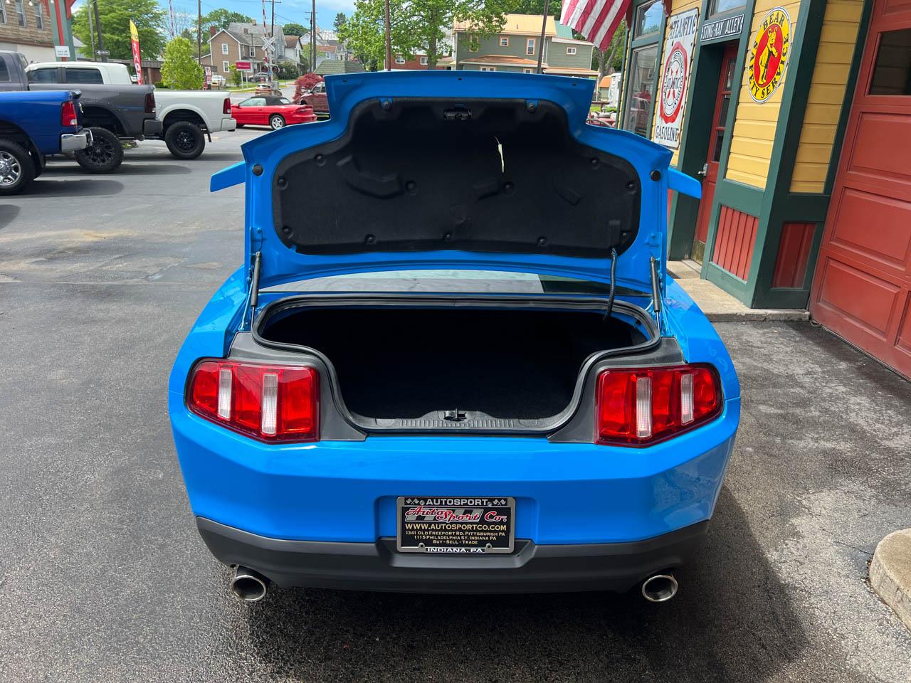 Ford Mustang GT Premium Coupe 2010