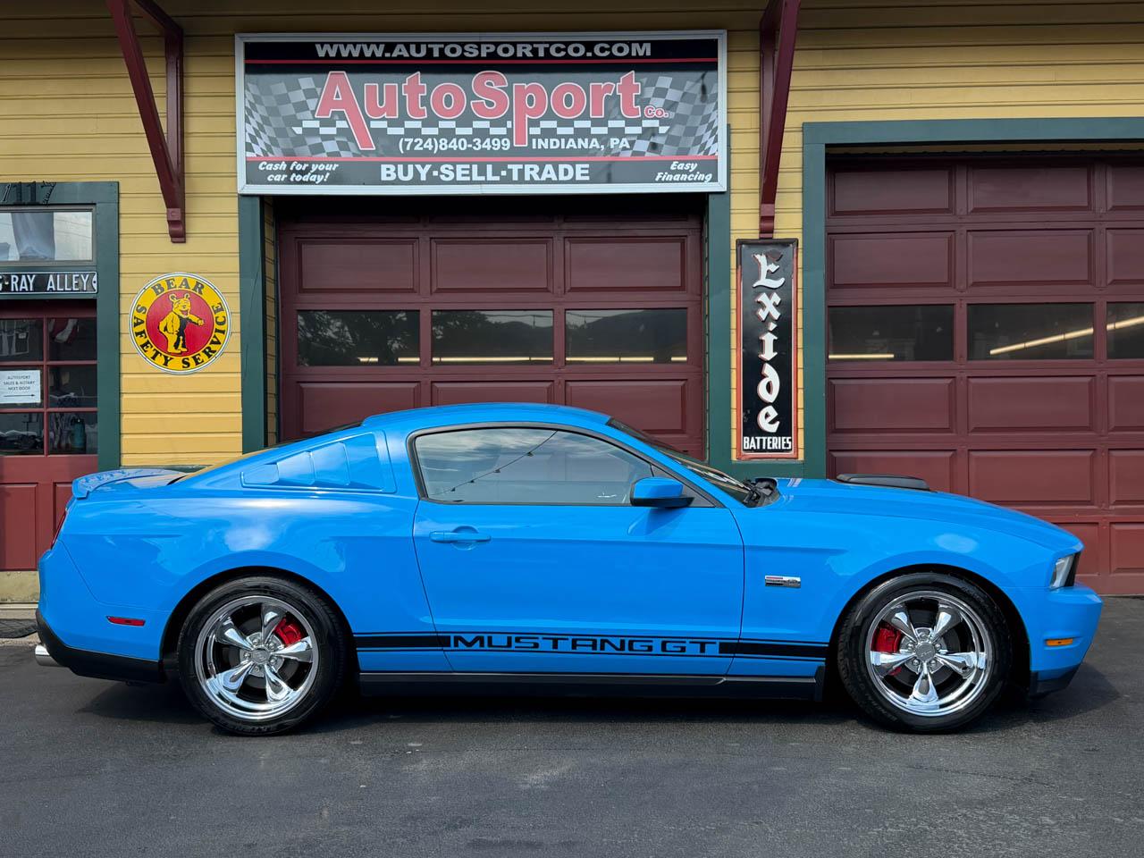 Ford Mustang GT Premium Coupe 2010