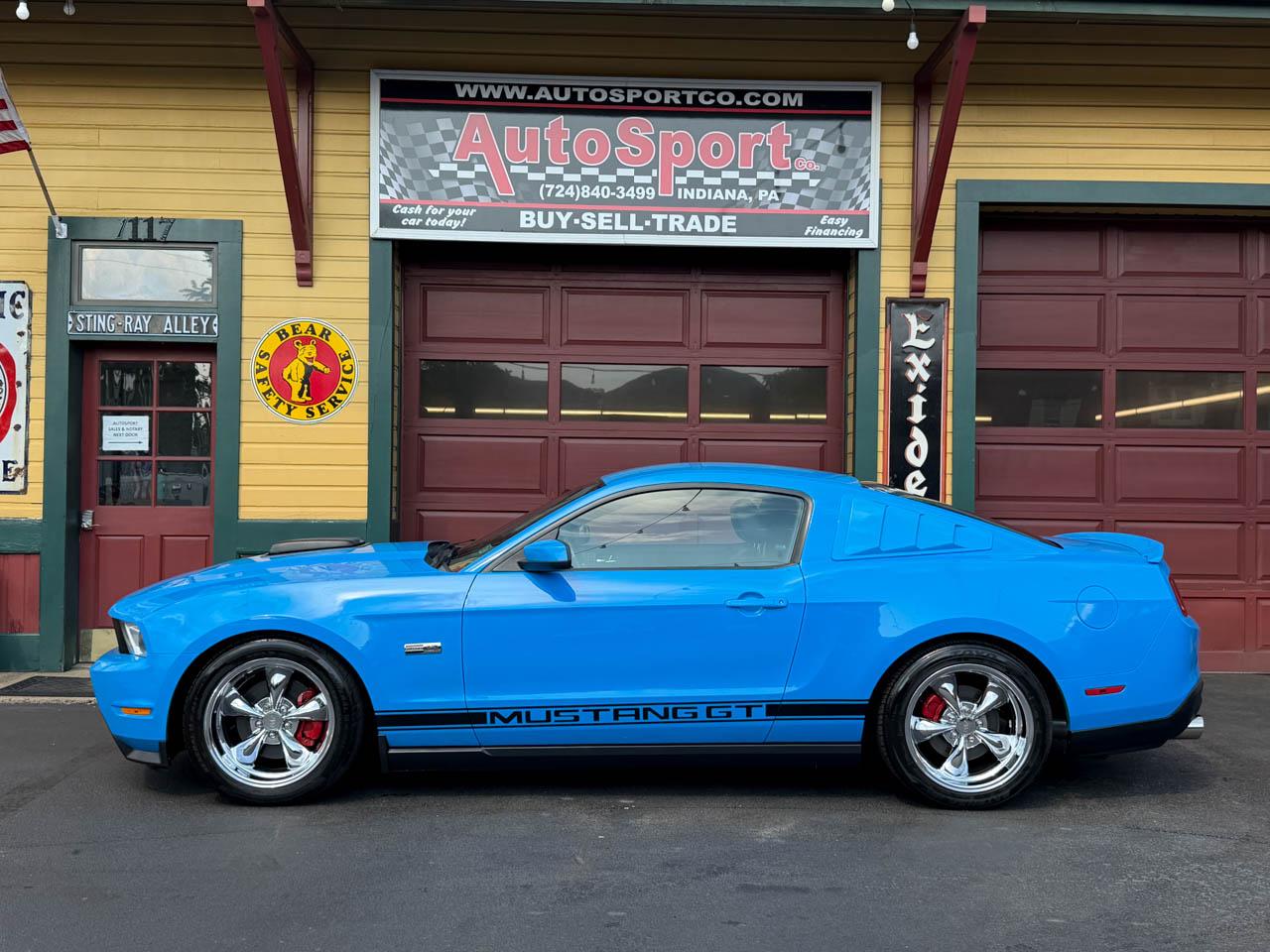Ford Mustang GT Premium Coupe 2010