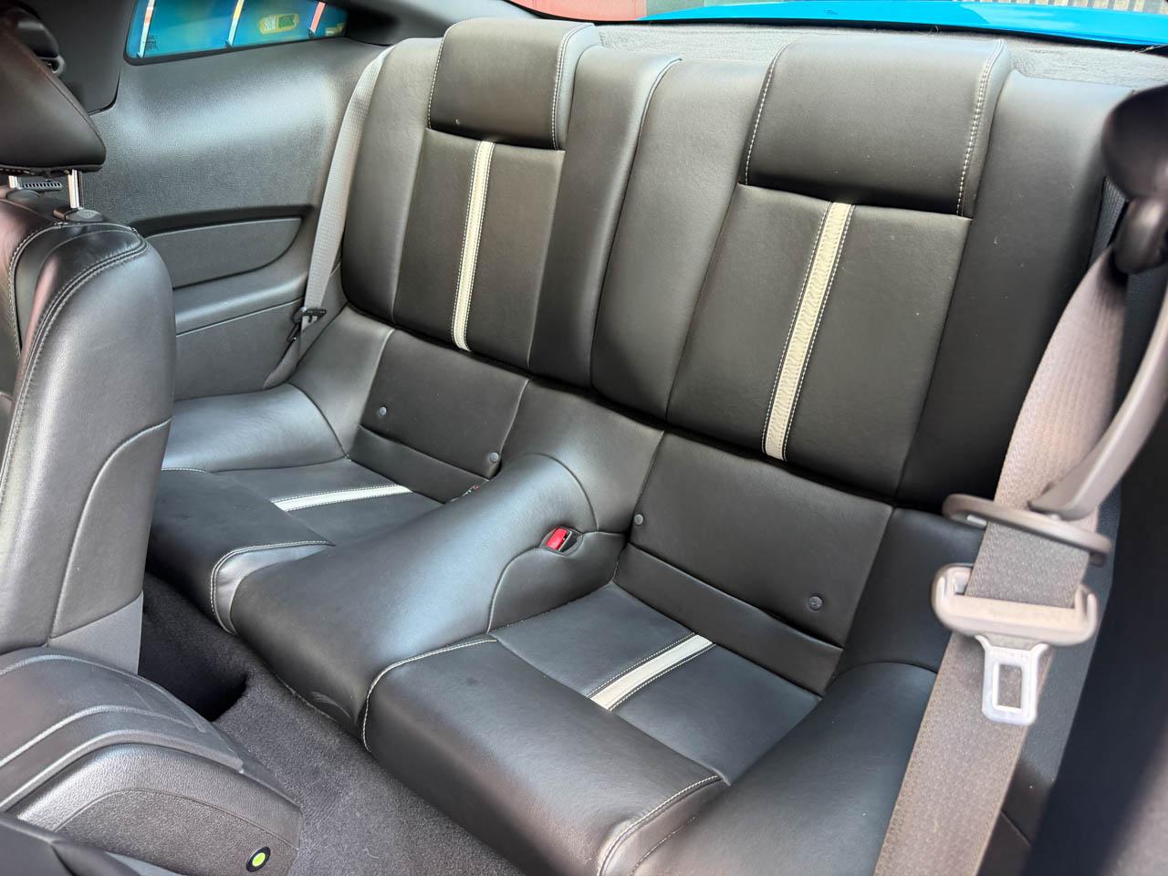 Ford Mustang GT Premium Coupe 2010
