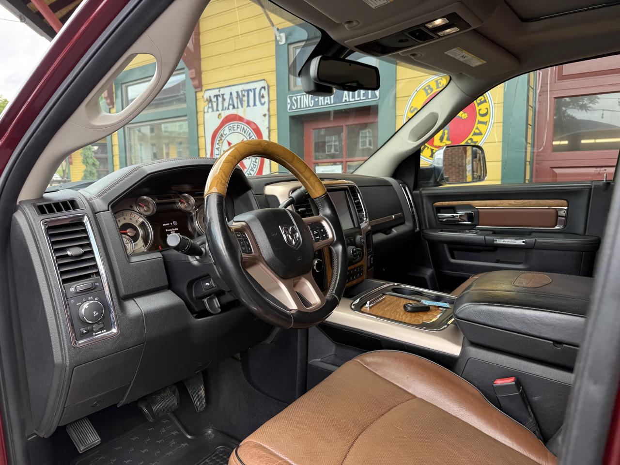 RAM 2500 Longhorn Mega Cab SWB 4WD 2016
