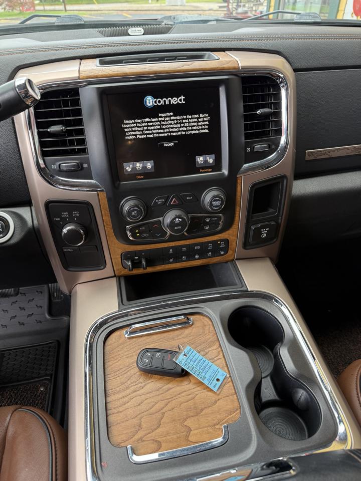 RAM 2500 Longhorn Mega Cab SWB 4WD 2016