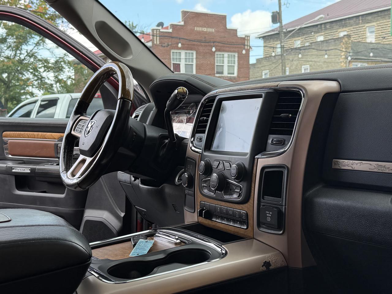 RAM 2500 Longhorn Mega Cab SWB 4WD 2016