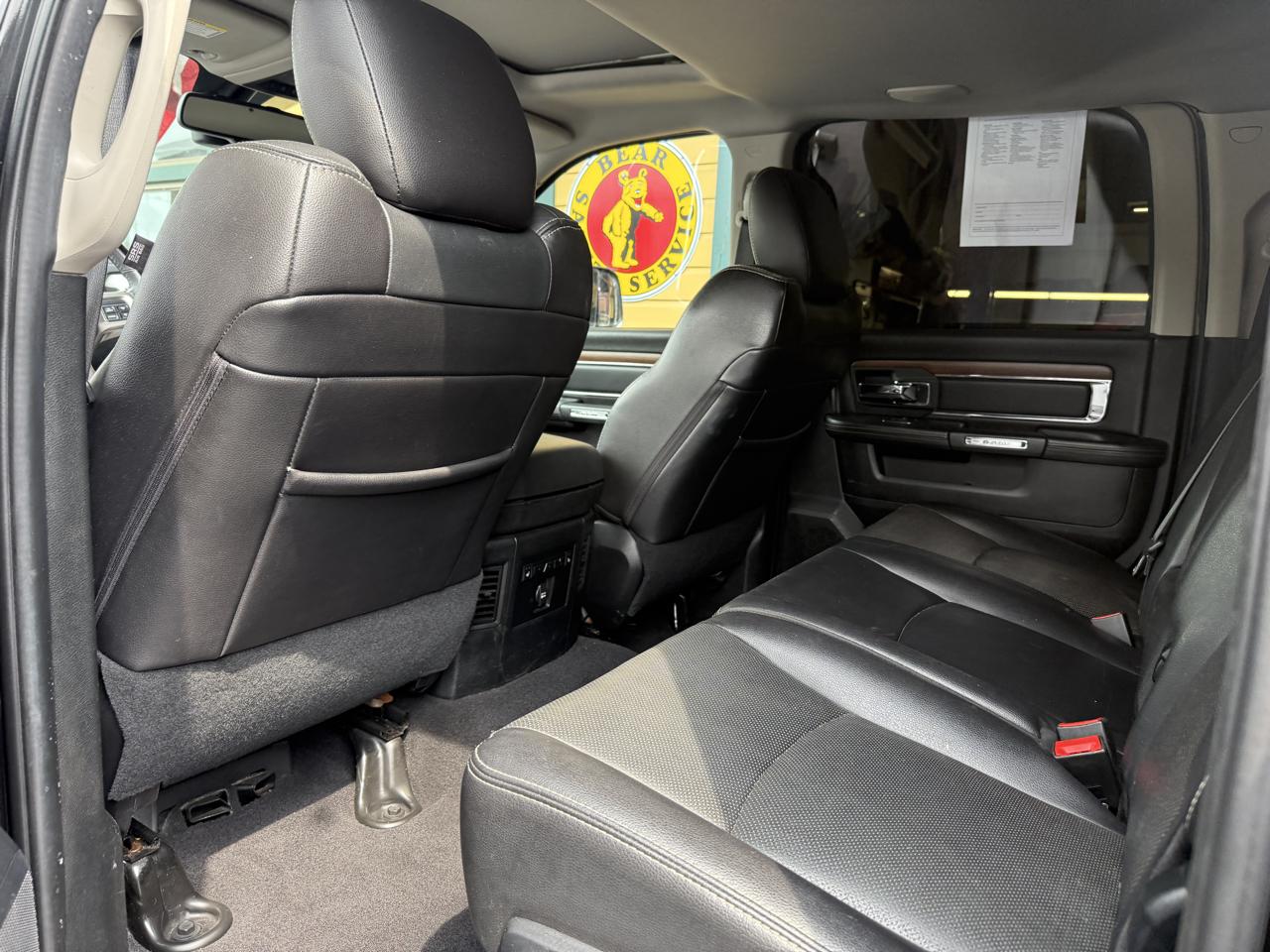 RAM 2500 Laramie Mega Cab 4WD 2016