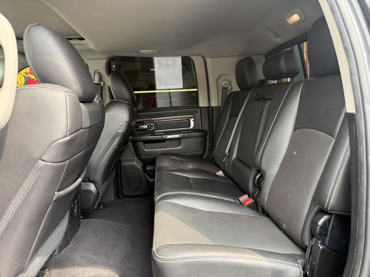 RAM 2500 Laramie Mega Cab 4WD 2016