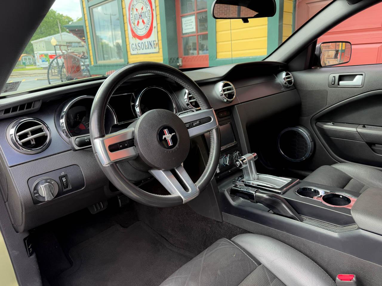 Ford Mustang GT Premium Coupe 2006