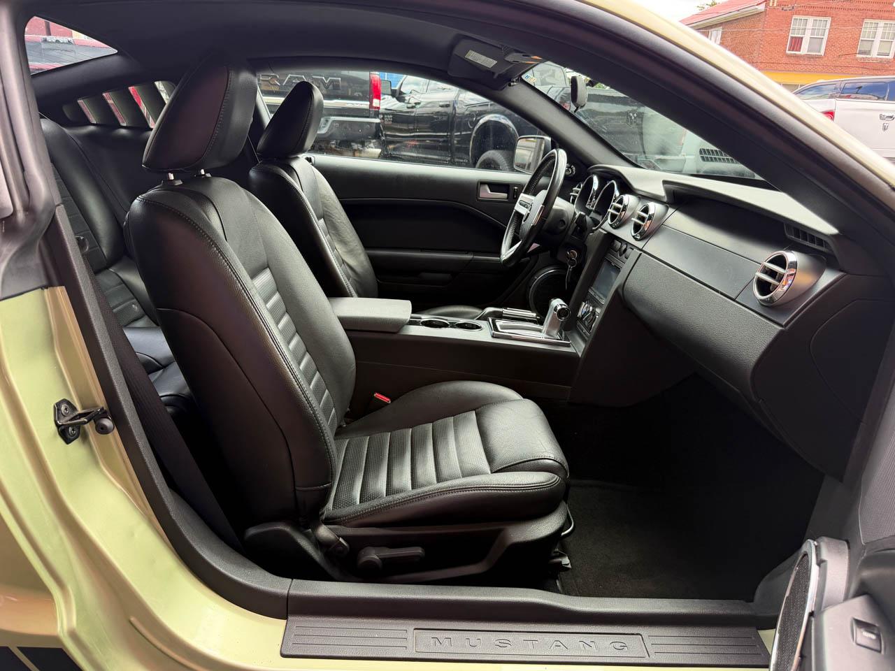 Ford Mustang GT Premium Coupe 2006