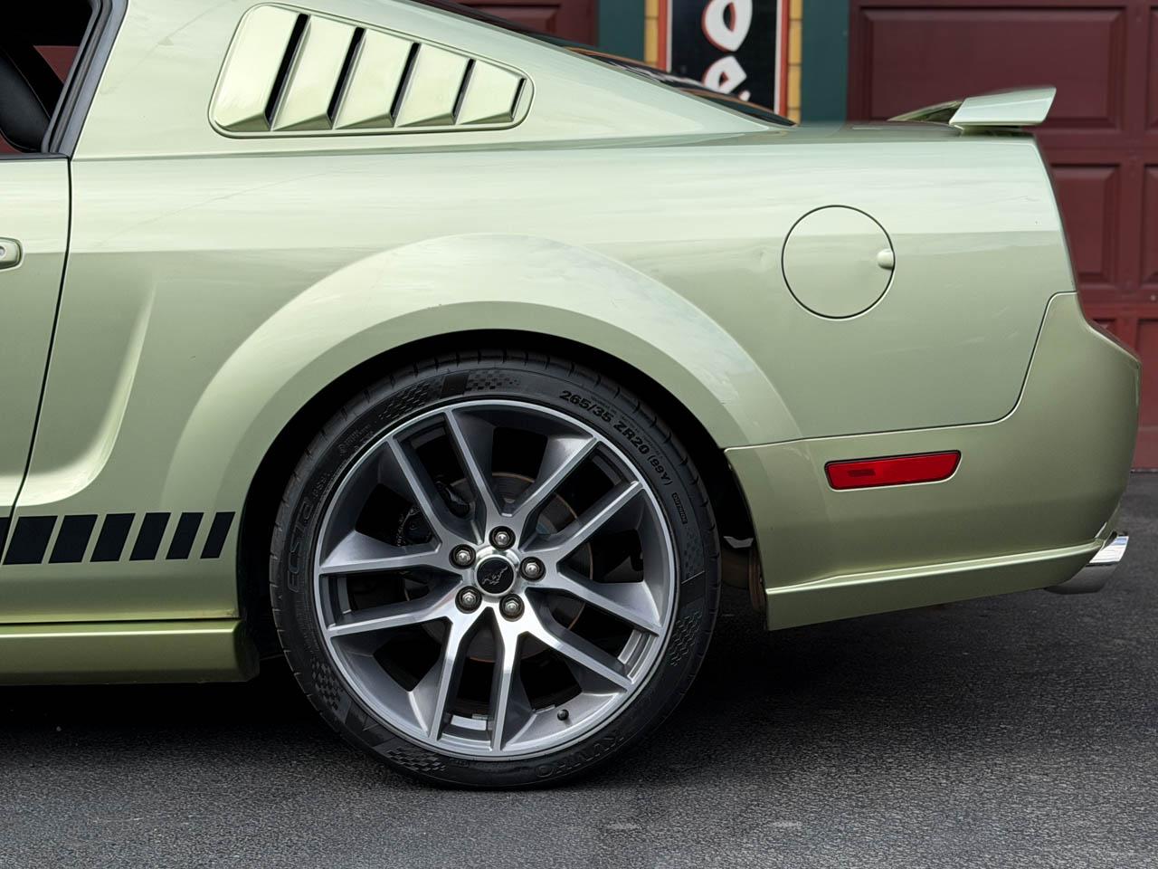 Ford Mustang GT Premium Coupe 2006