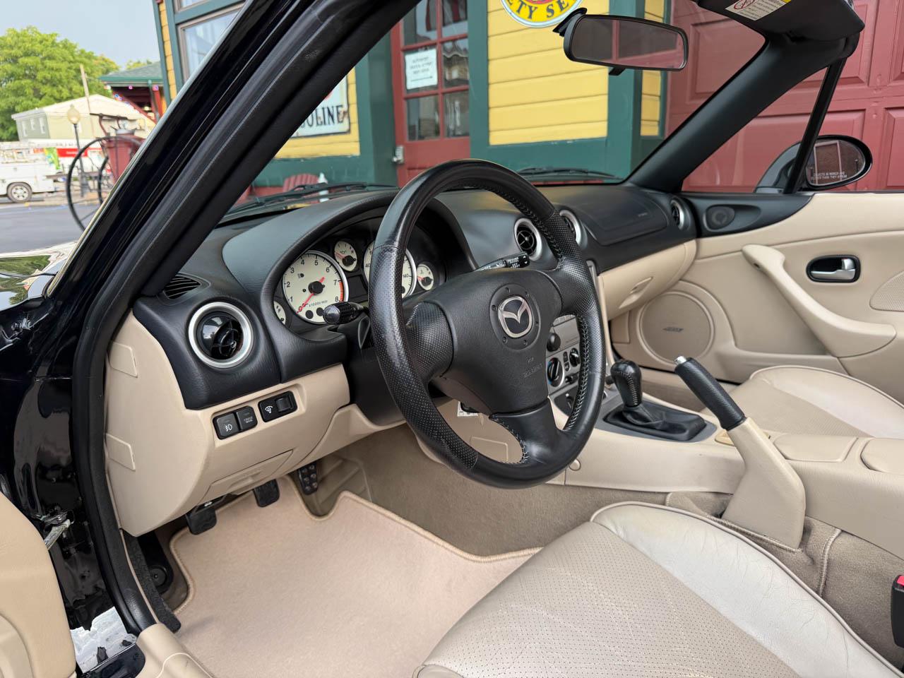 Mazda MX-5 Miata LS 2004