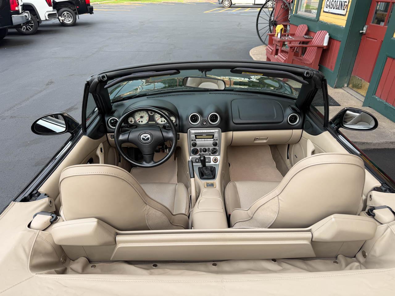 Mazda MX-5 Miata LS 2004