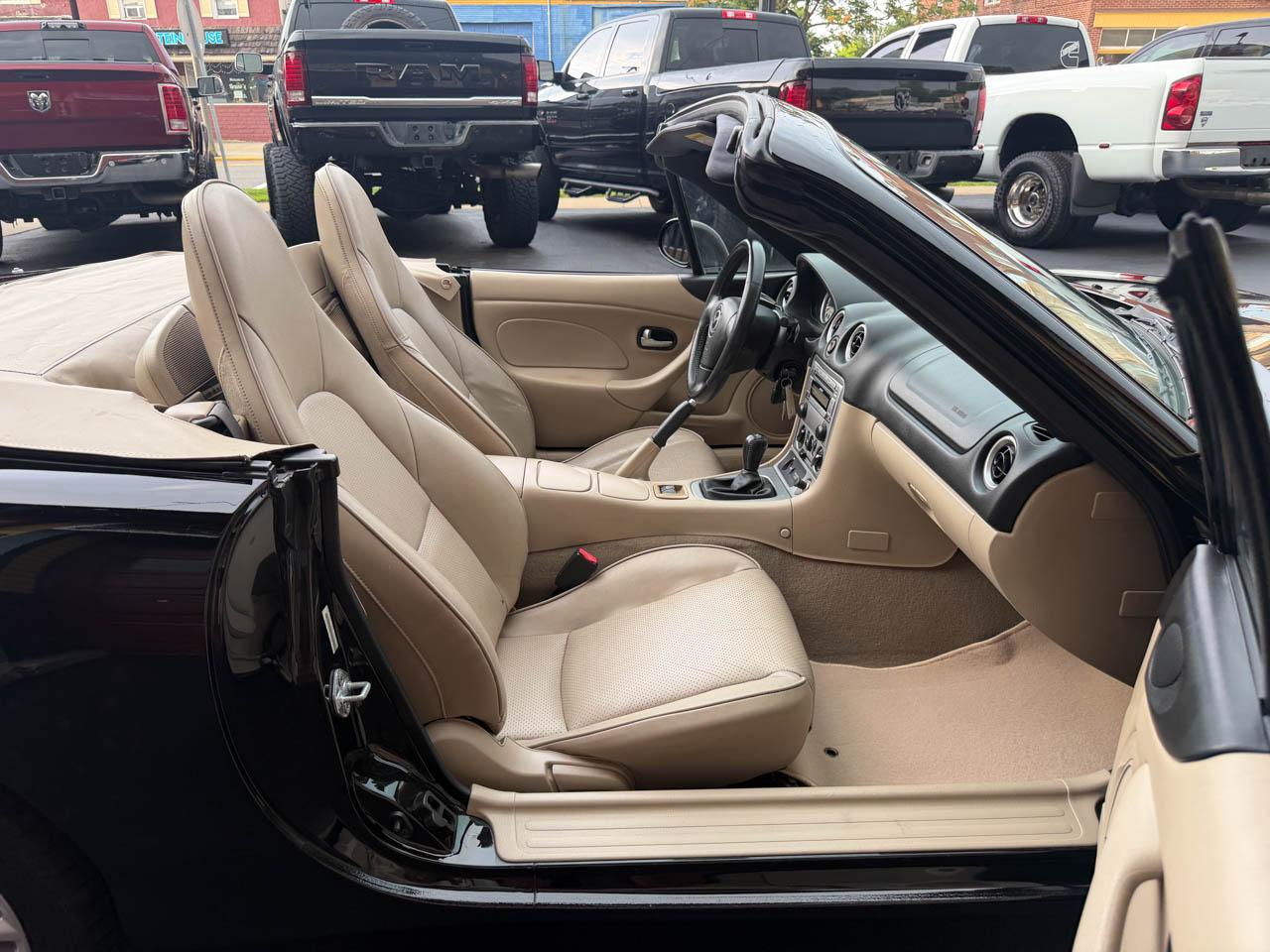 Mazda MX-5 Miata LS 2004