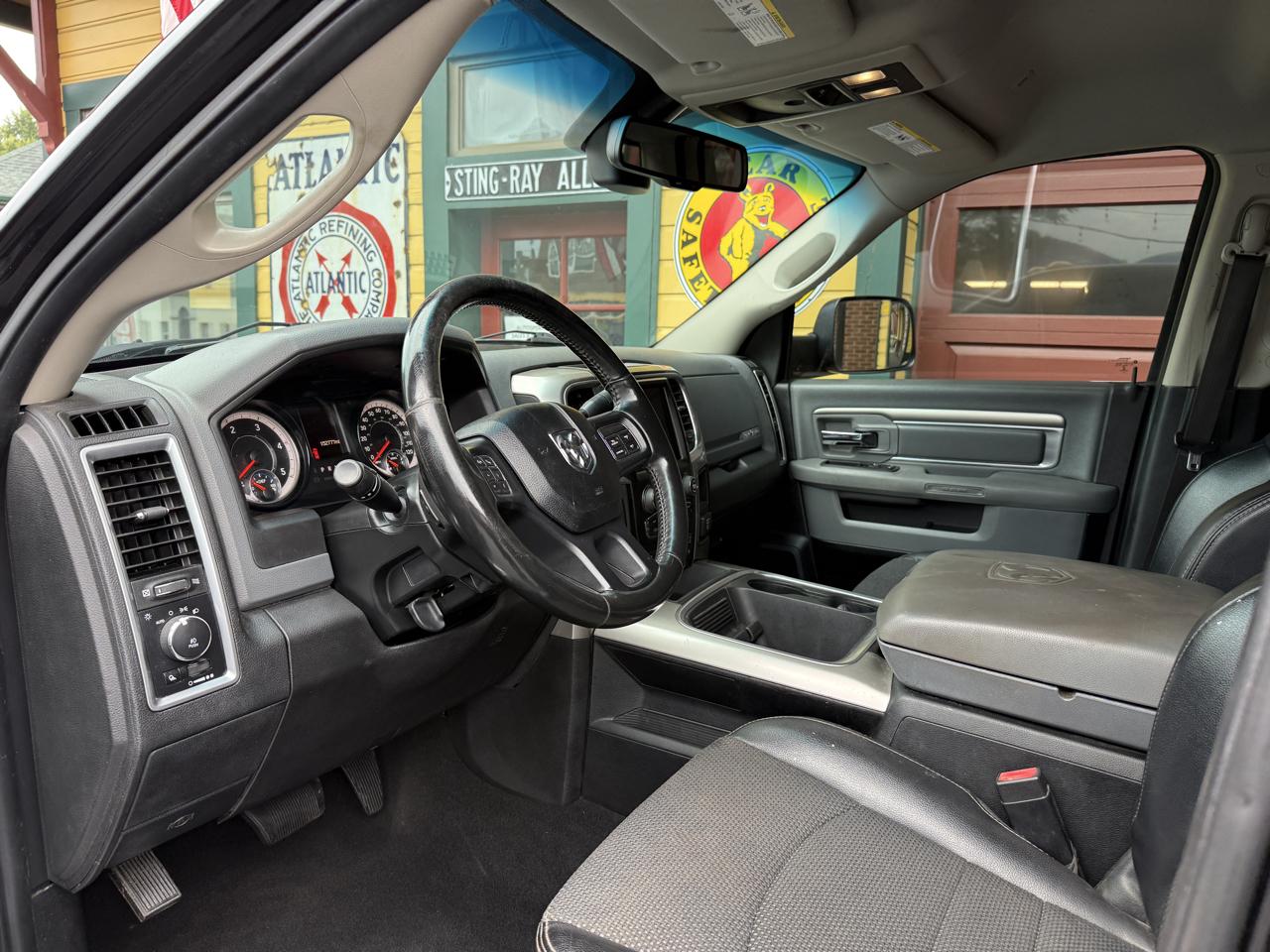 RAM 2500 Lone Star 4x4 Crew Cab 6'4" Box 2018