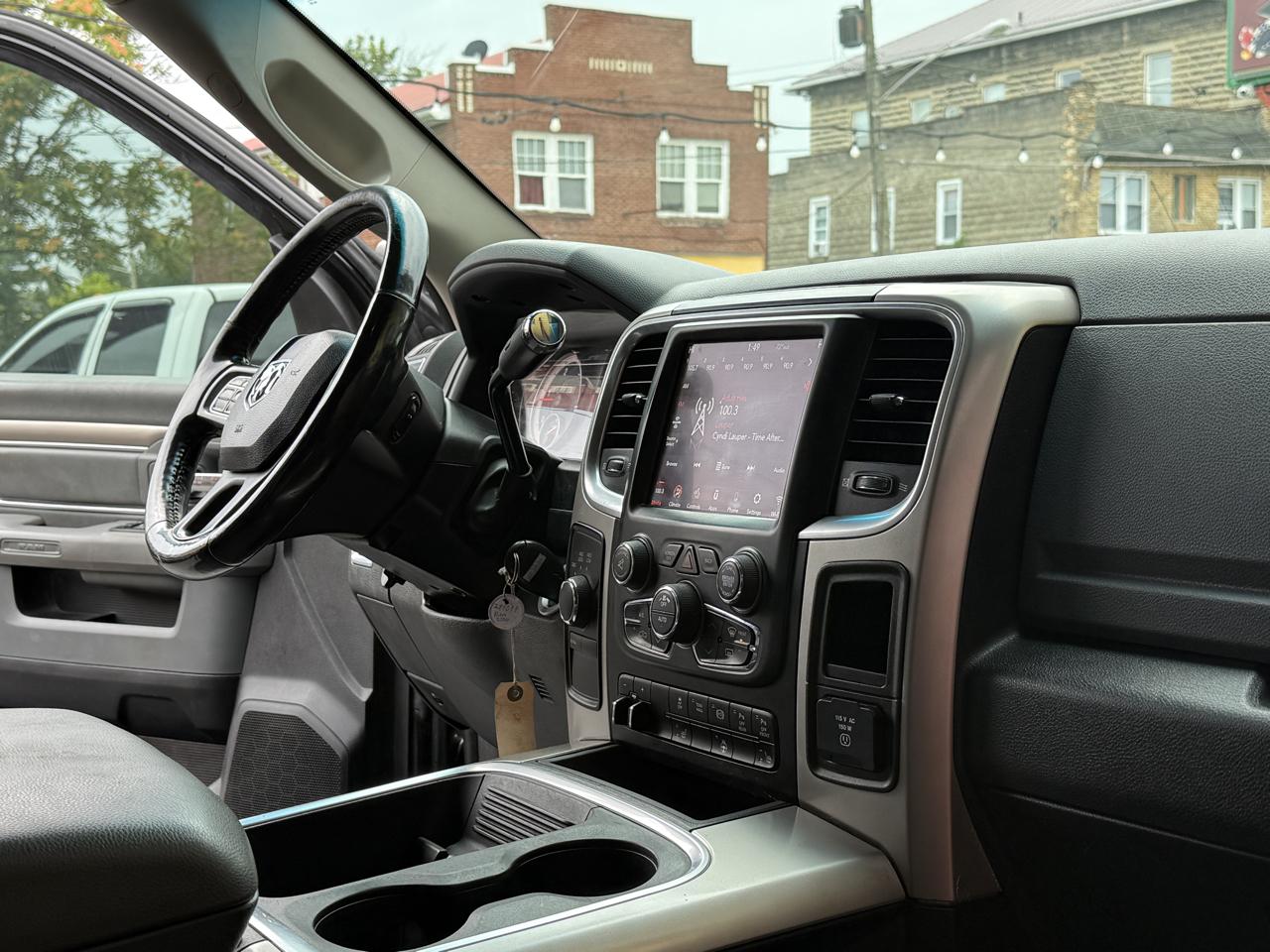 RAM 2500 Lone Star 4x4 Crew Cab 6'4" Box 2018