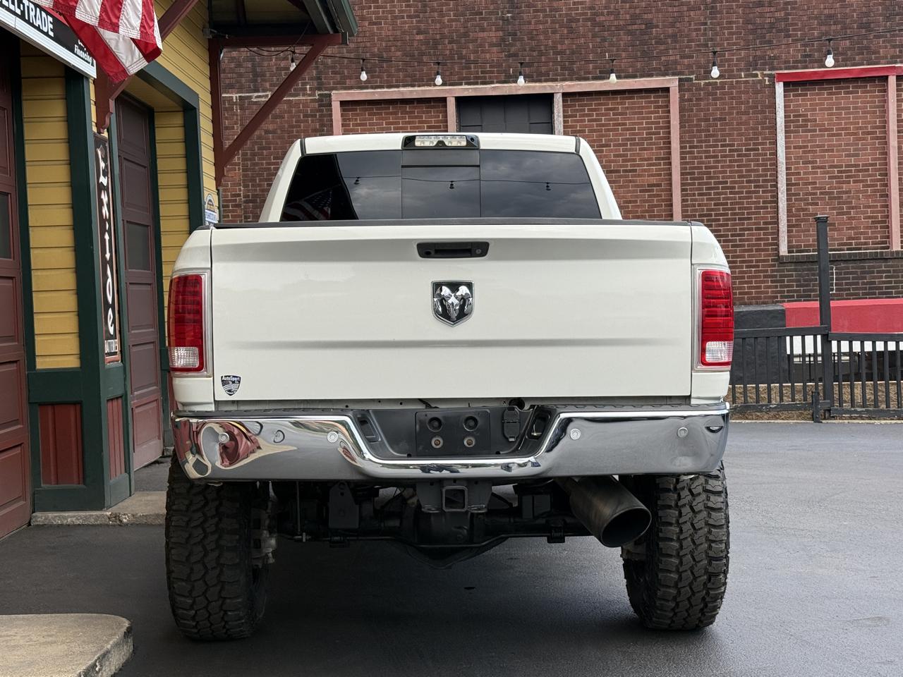 RAM 2500 Laramie Crew Cab SWB 4WD 2017