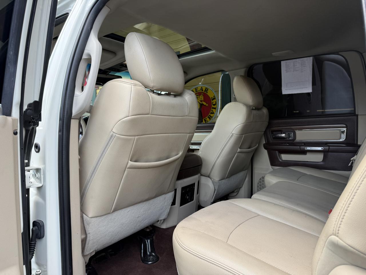 RAM 2500 Laramie Crew Cab SWB 4WD 2017