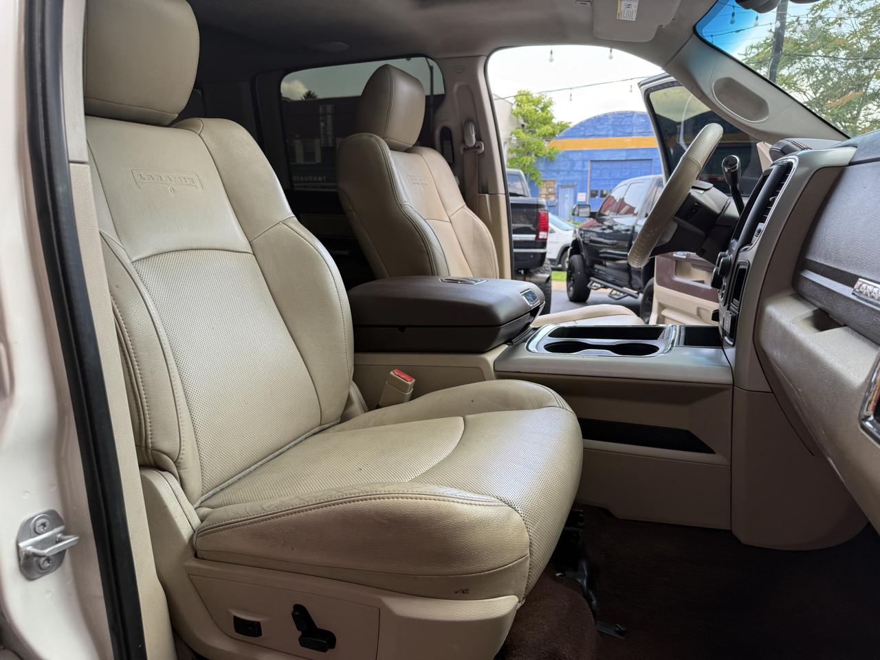 RAM 2500 Laramie Crew Cab SWB 4WD 2017