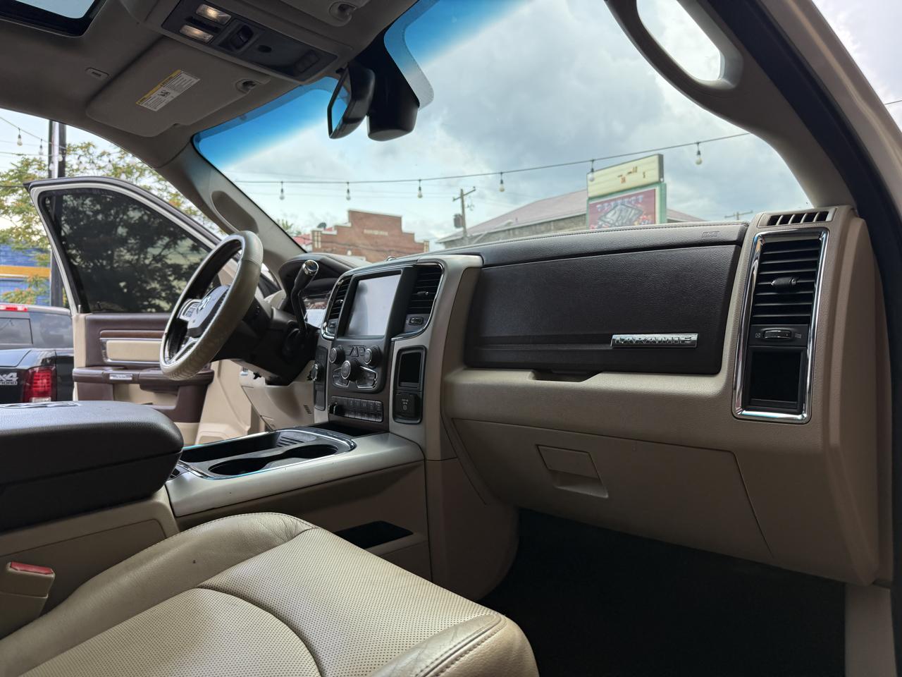 RAM 2500 Laramie Crew Cab SWB 4WD 2017