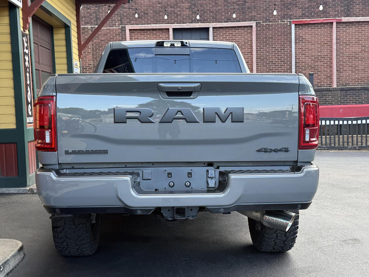 RAM 2500 Laramie Crew Cab 4WD 2026