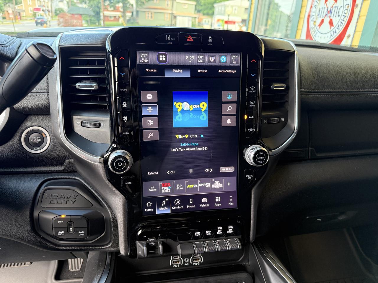 RAM 2500 Laramie Crew Cab 4WD 2026