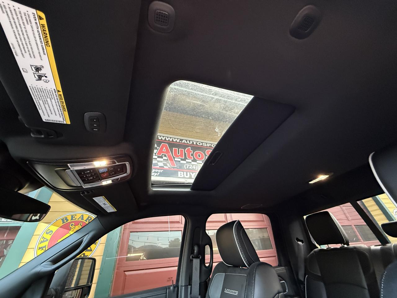 RAM 2500 Laramie Crew Cab 4WD 2026