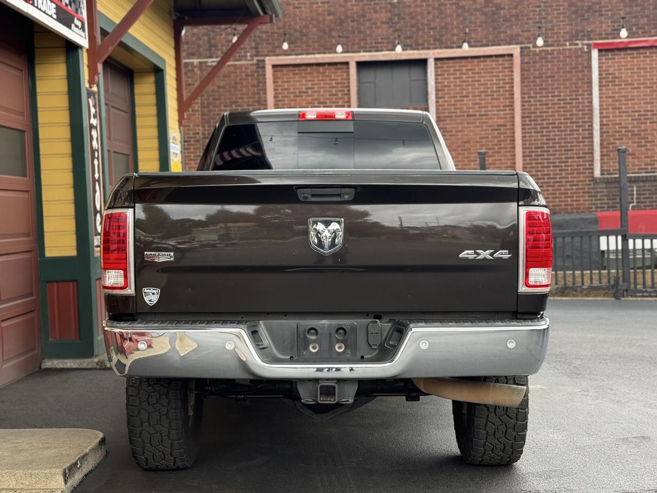 RAM 2500 Laramie Crew Cab LWB 4WD 2016
