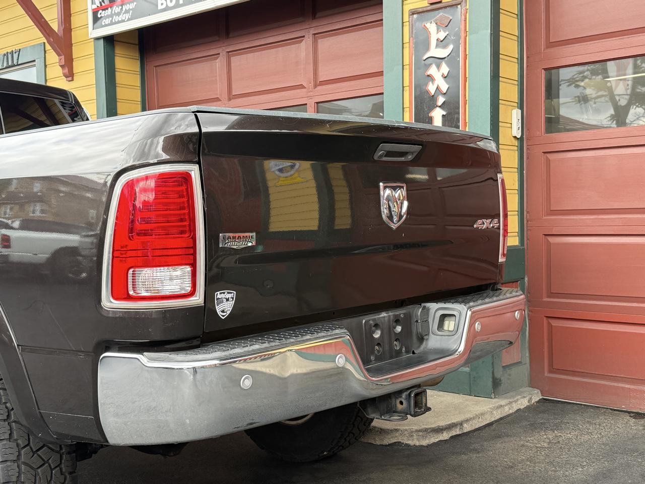 RAM 2500 Laramie Crew Cab LWB 4WD 2016