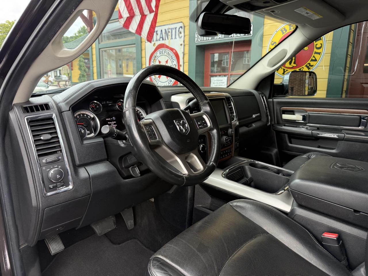 RAM 2500 Laramie Crew Cab LWB 4WD 2016