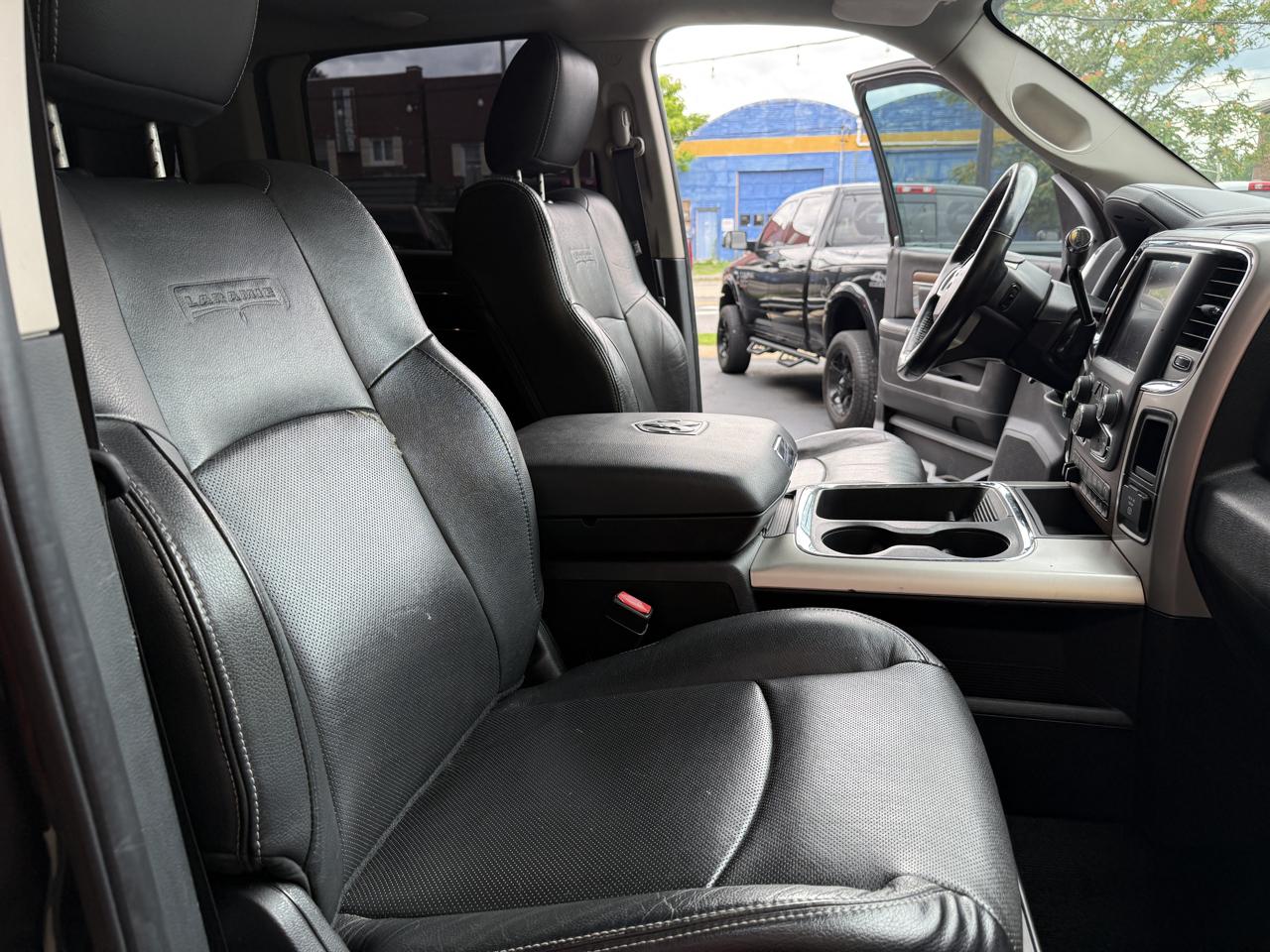 RAM 2500 Laramie Crew Cab LWB 4WD 2016