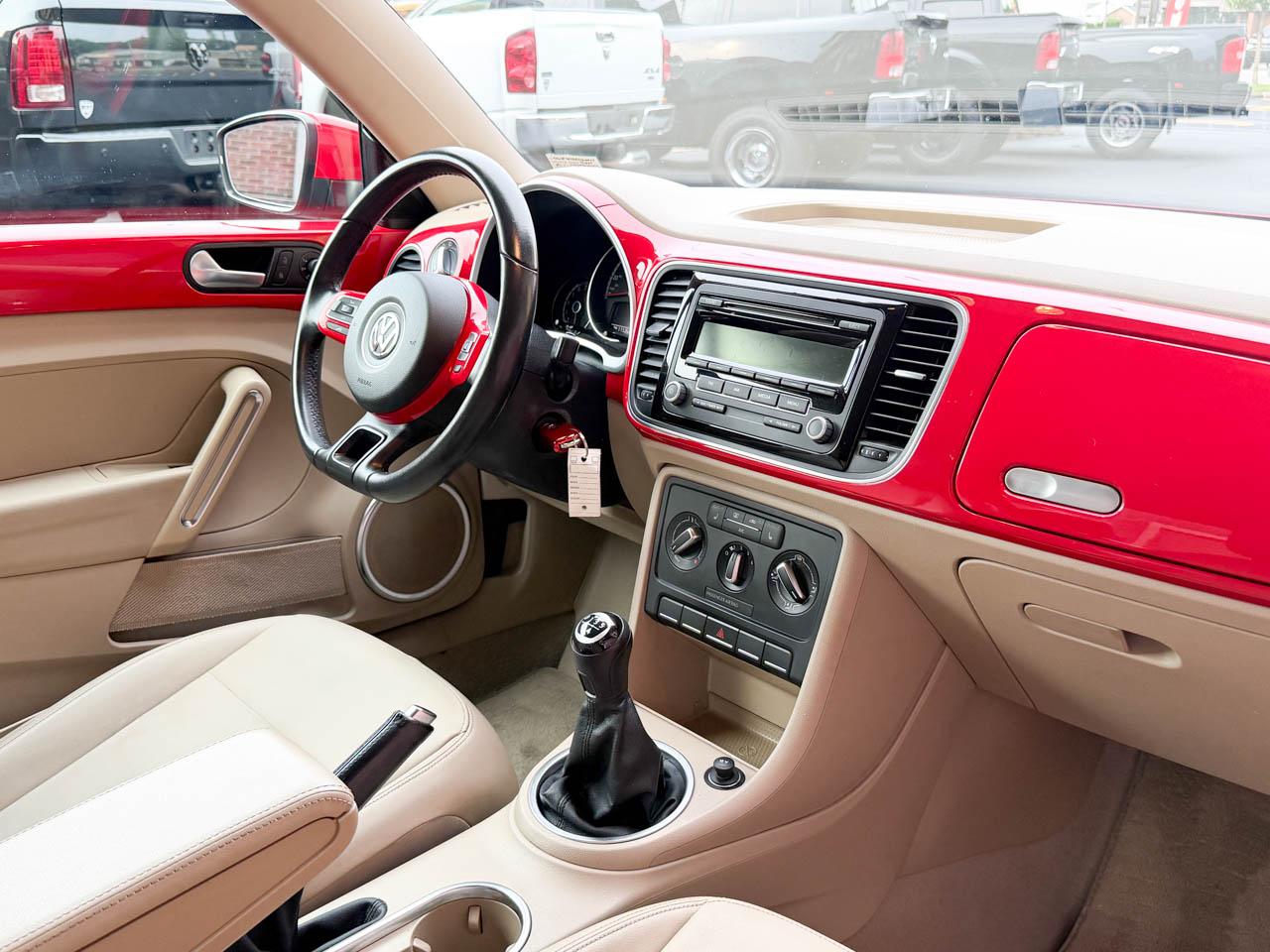 Volkswagen Beetle 2.5L 2014