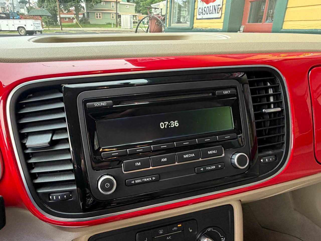 Volkswagen Beetle 2.5L 2014