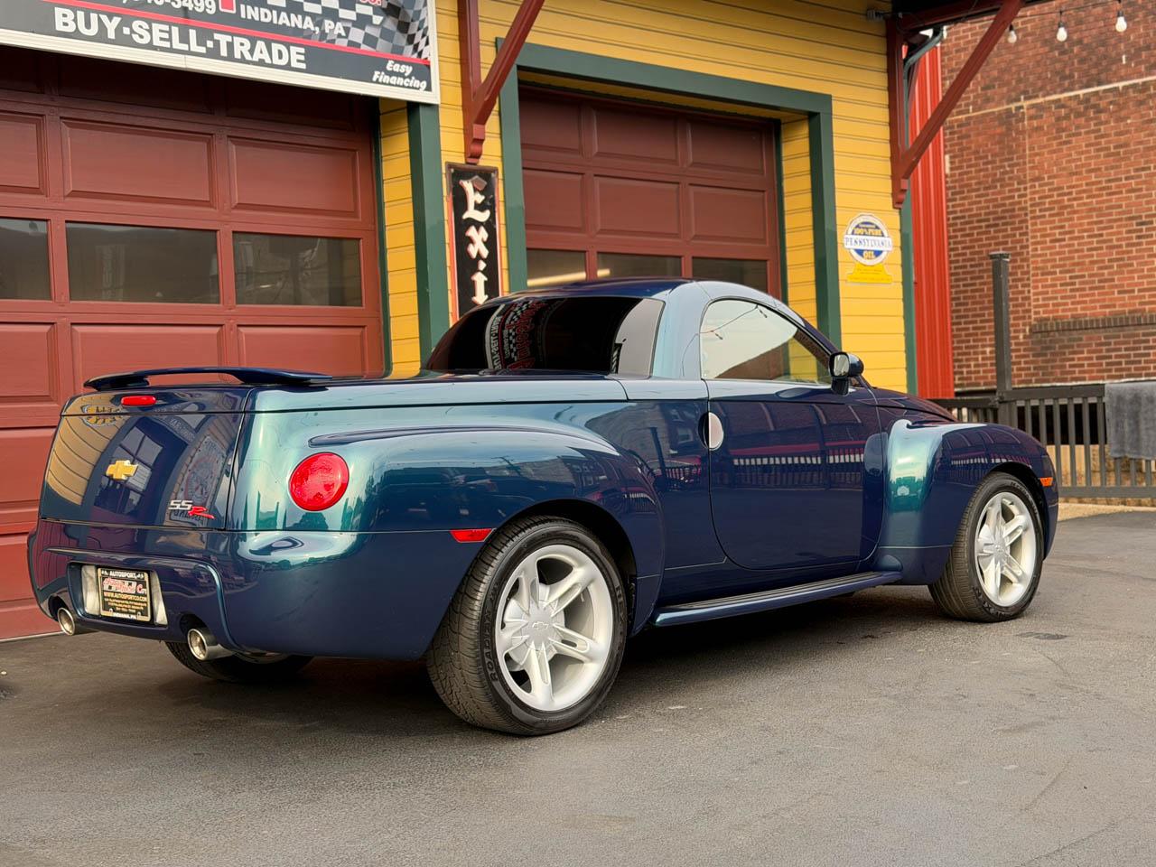 Chevrolet SSR Base 2005