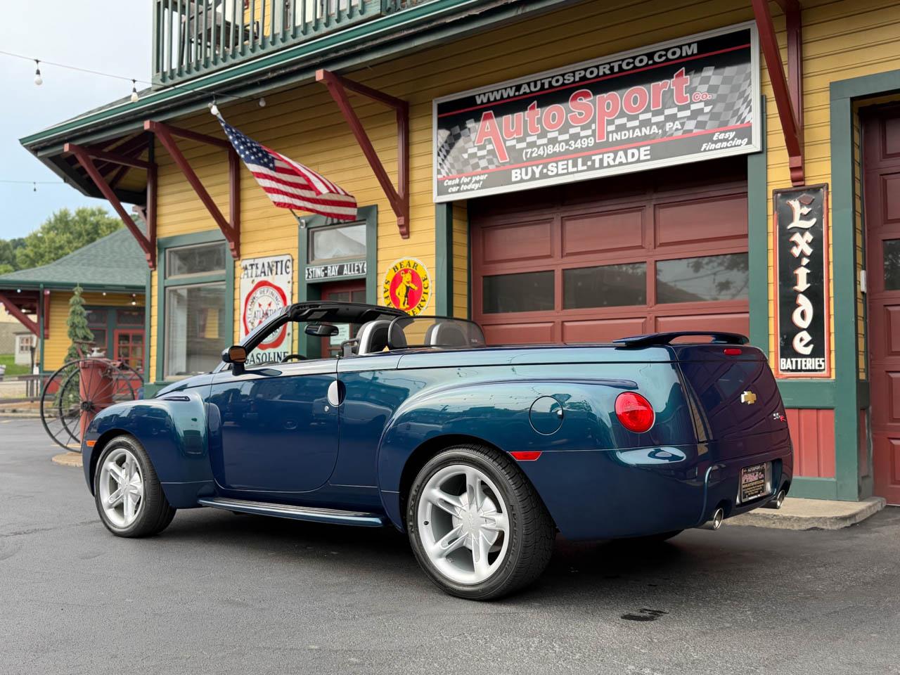 Chevrolet SSR Base 2005