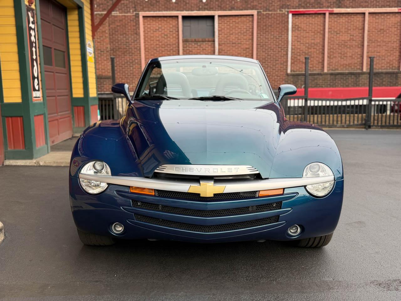 Chevrolet SSR Base 2005
