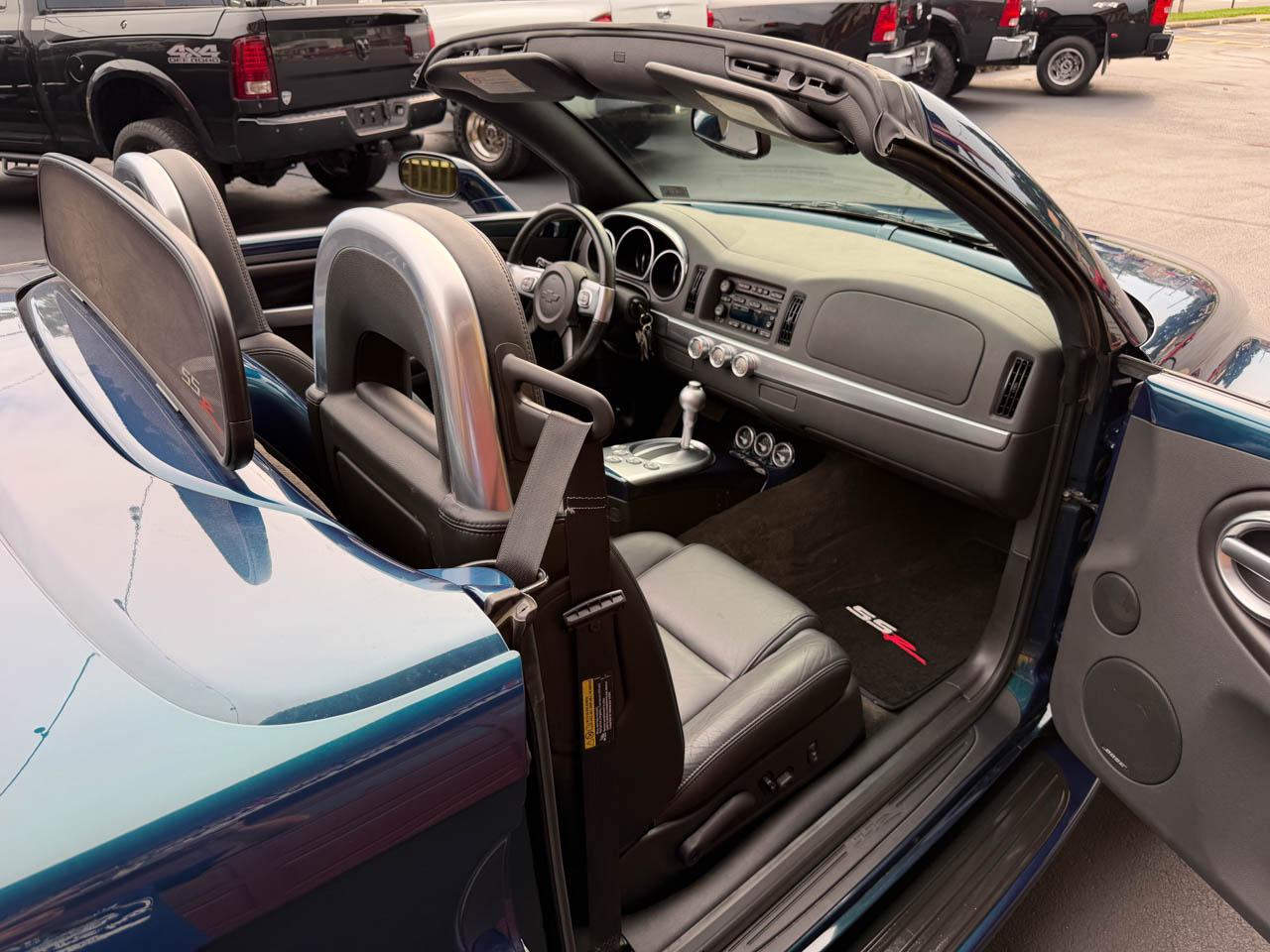Chevrolet SSR Base 2005