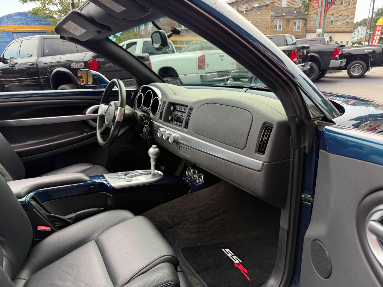 Chevrolet SSR Base 2005