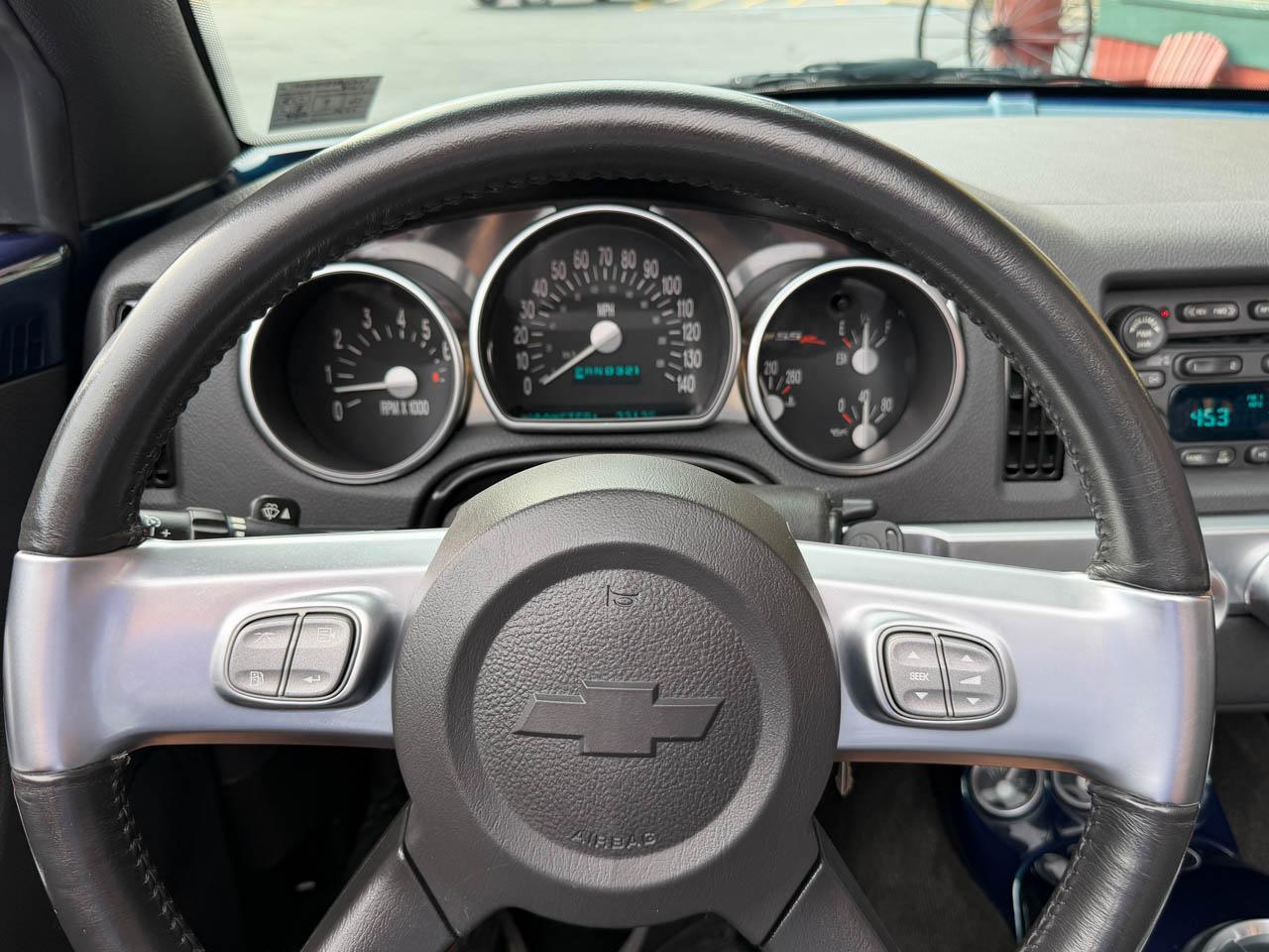 Chevrolet SSR Base 2005