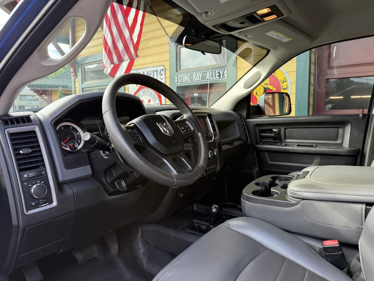 RAM 2500 Tradesman Crew Cab SWB 4WD 2018